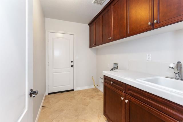 Building Photo - 975 Baylor Dr