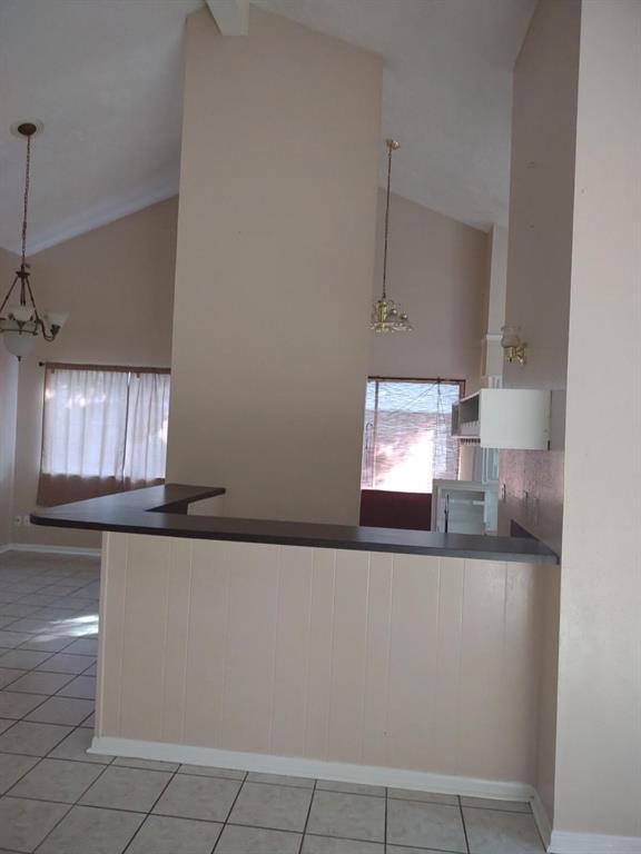 Building Photo - 4827 Glendower Dr