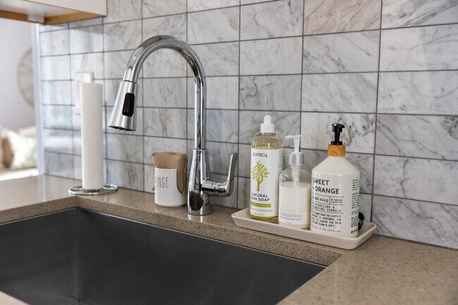 Building Photo - 120 4th Ave N