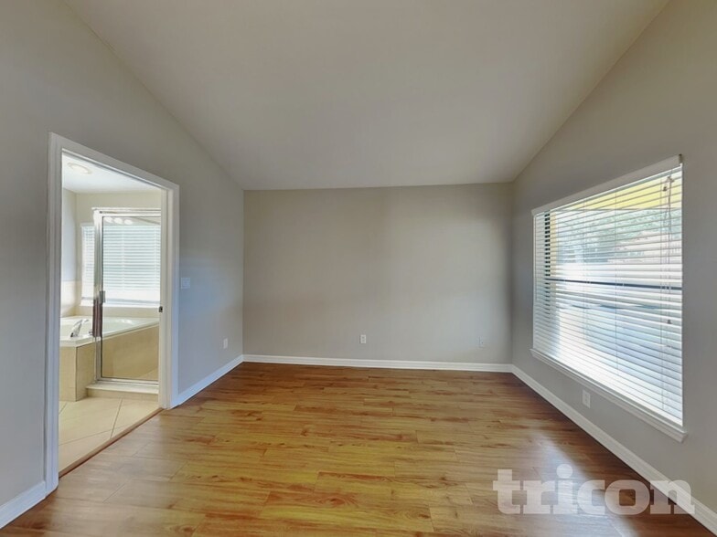 Building Photo - 449 Oak Landing Boulevard Mulberry FL