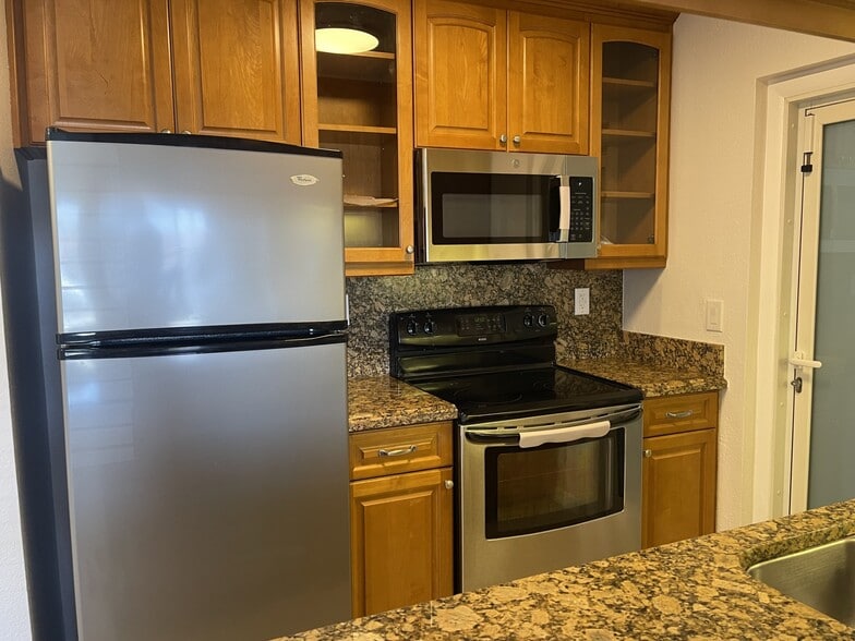 kitchen - 2020 NE 56th St
