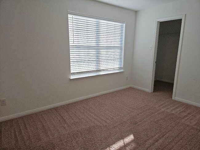 Building Photo - 18412 Speculator Ln