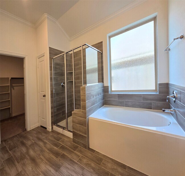 Building Photo - 4826 Albany Ridge Ln