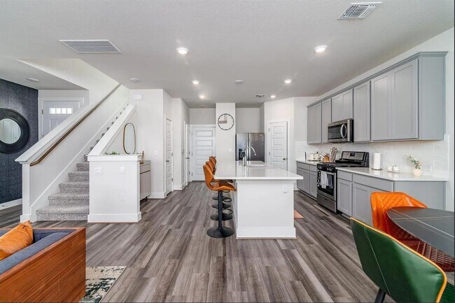 Building Photo - 7501 Travertine Spring Dr