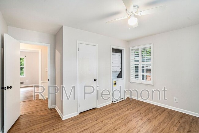 Building Photo - 175 Wavetree Dr