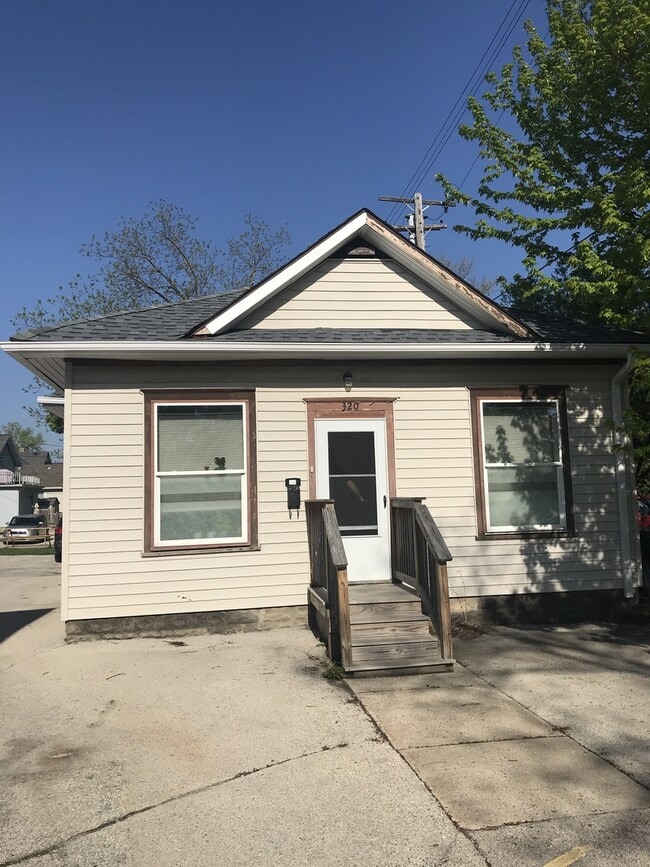 Building Photo - 316 Maple Ave