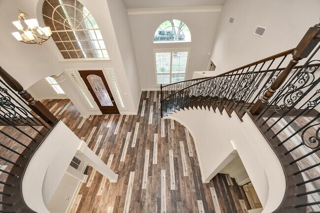 Building Photo - 6314 Holly Canyon Ct