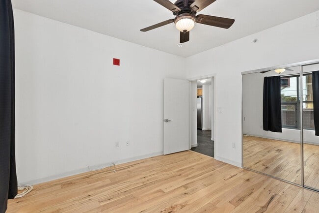 Building Photo - Metrome - Ground floor with patio - 1 bedr...