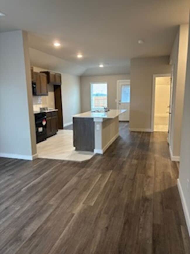 Building Photo - New Home!