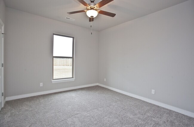 Building Photo - ***1004 Taylor Lane***