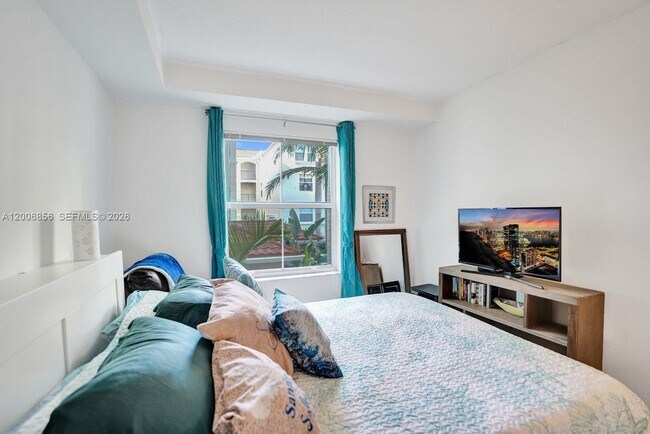 Building Photo - 2220 Tuscany Way