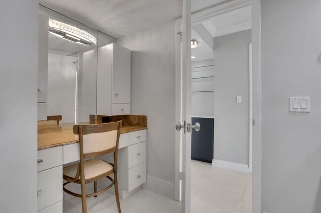 Building Photo - 1200 S Ocean Blvd