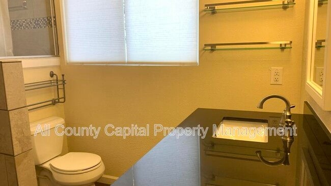Building Photo - 1233 Conway Dr