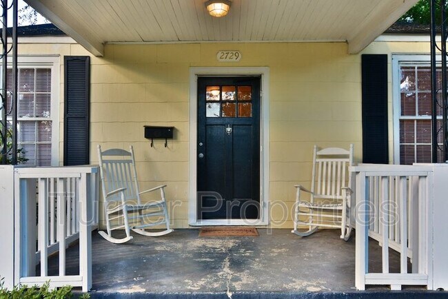 Building Photo - 2729 Kingswood Dr