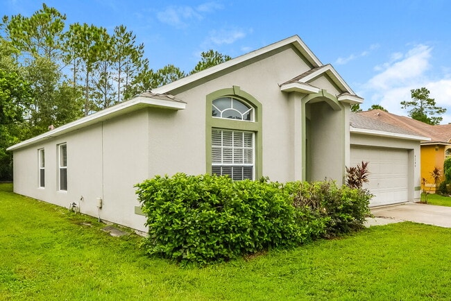 Building Photo - 4240 Forest Island Dr