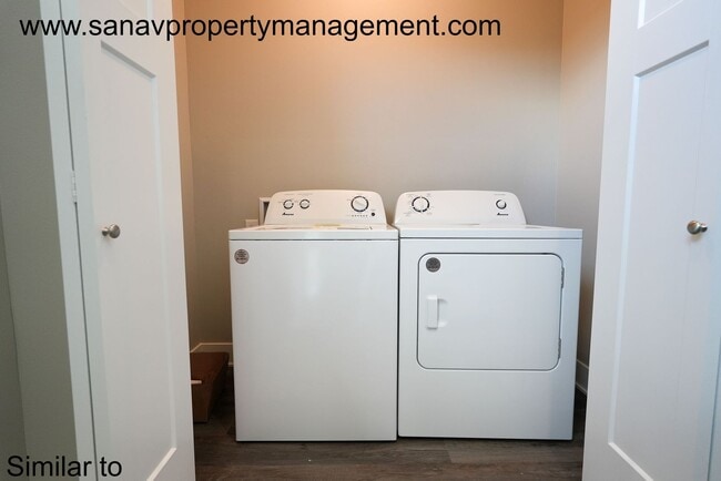 Building Photo - Move-In Special: December Rent FREE for December 1st Move-Ins Only!