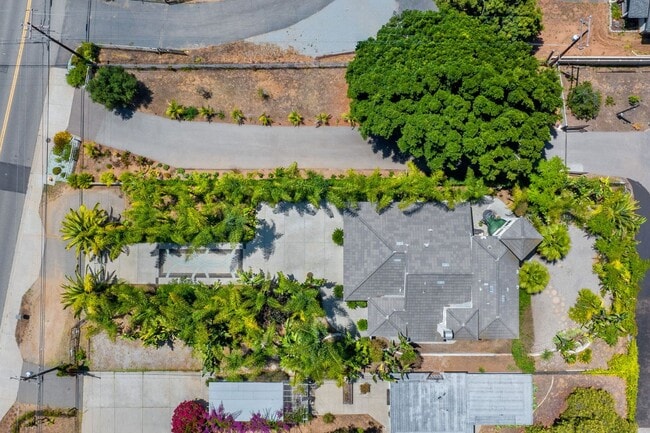 Building Photo - Beautiful Custom Built, Two-Story Home on Stunningly Landscaped Property with Gated Entrance!