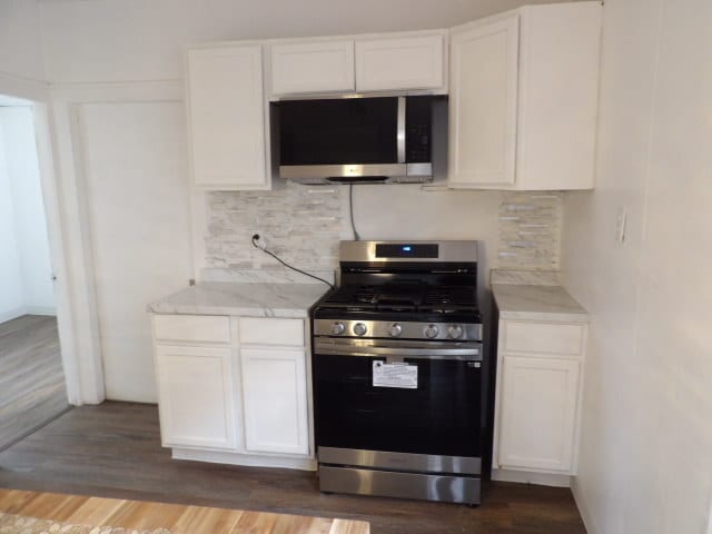 Building Photo - 65 Deerfield Ave