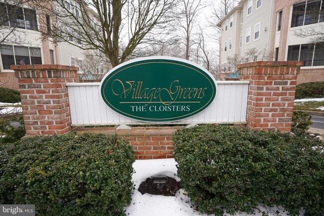 Building Photo - 2115 Ganton Green