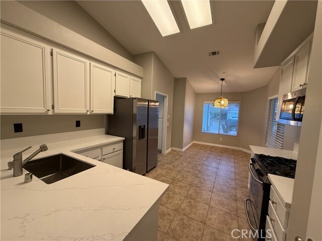 Building Photo - 15453 Sharon Ave