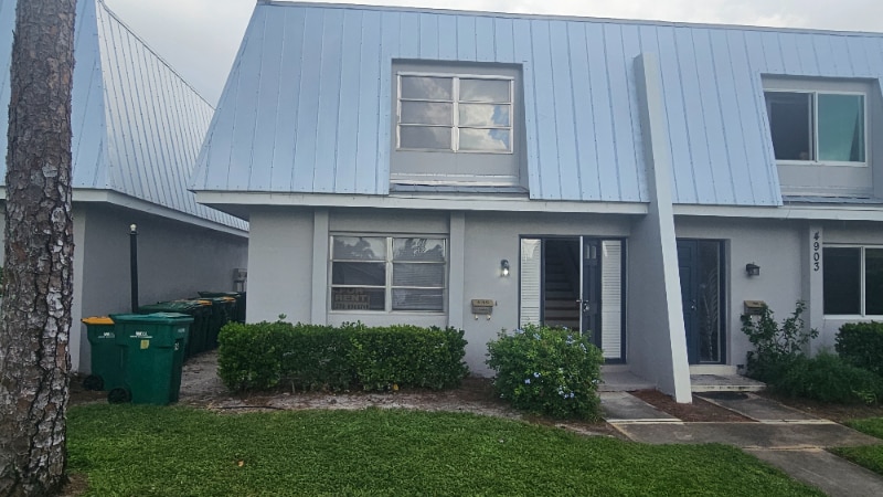 Primary Photo - 4903 Catalina Dr