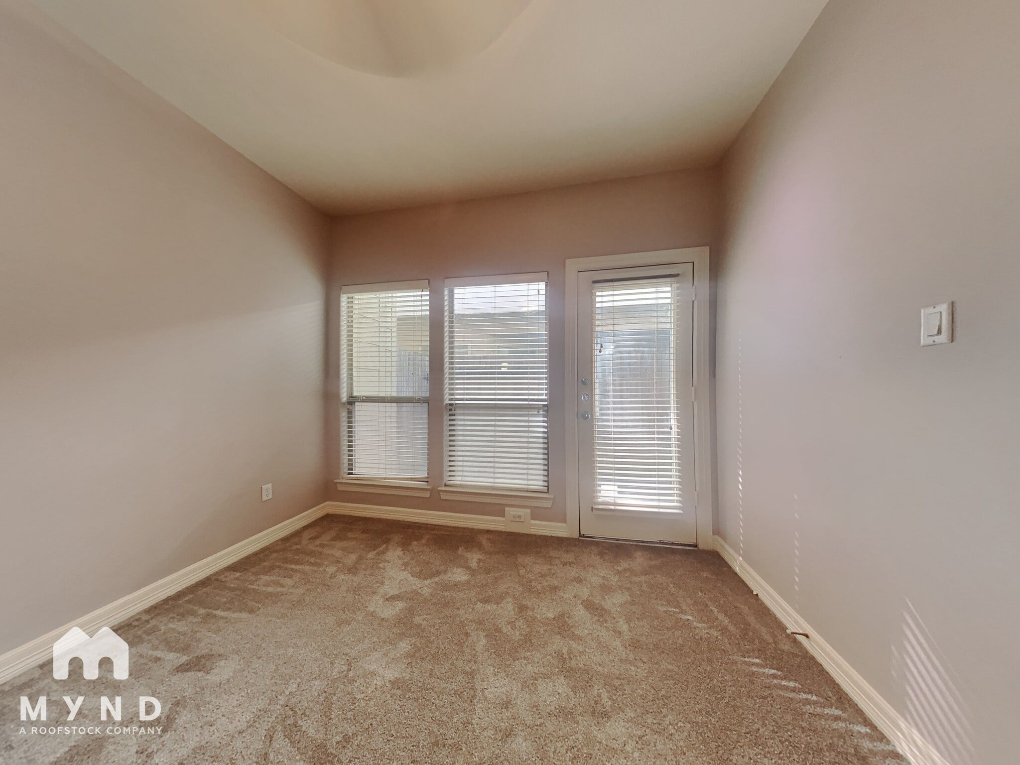 Building Photo - 3838 Center St