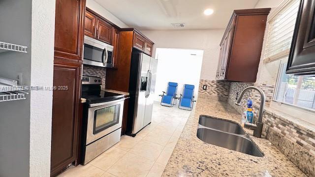 Building Photo - 6980 Scott St