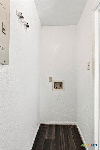 Building Photo - 3410 Victoria Cir