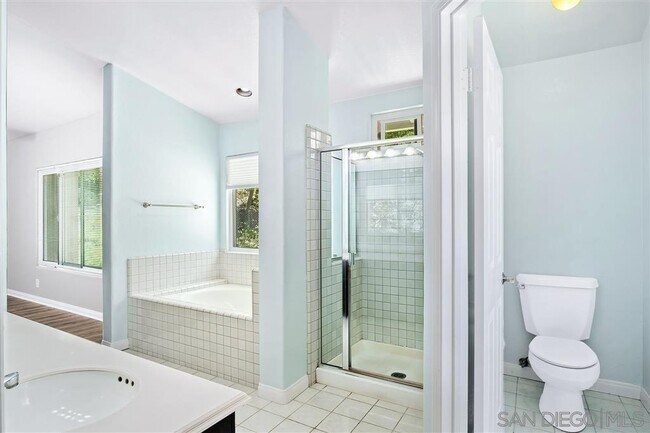 Building Photo - 3251 Celinda Dr
