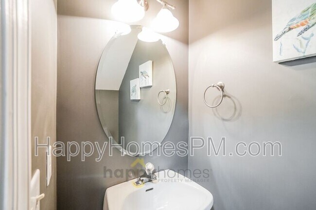 Building Photo - 941 Clearspring Dr