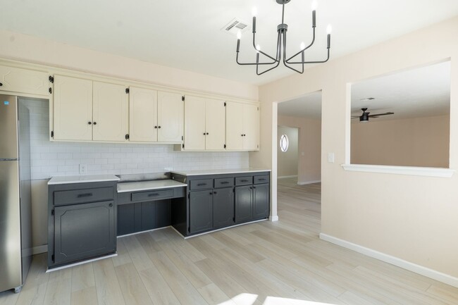 Building Photo - Rent to Own Available in Edmond, Ok!