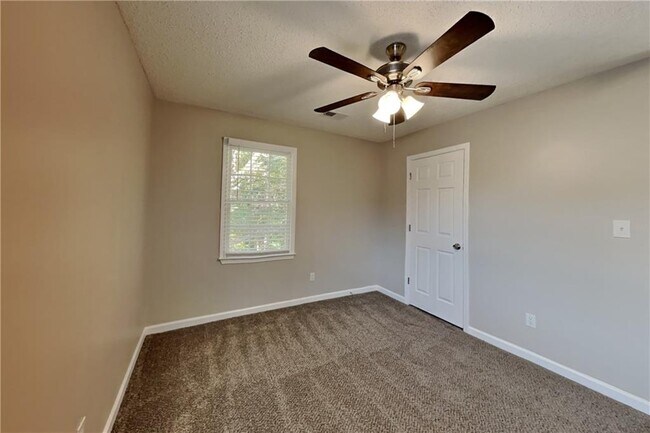 Building Photo - 116 Shefield Pl