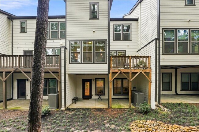 Building Photo - 1340 Stanley Pk Dr