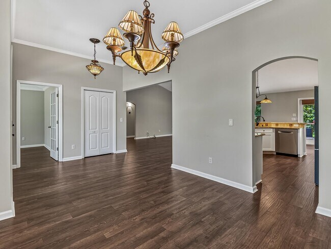 Building Photo - 6326 Glasgow Dr