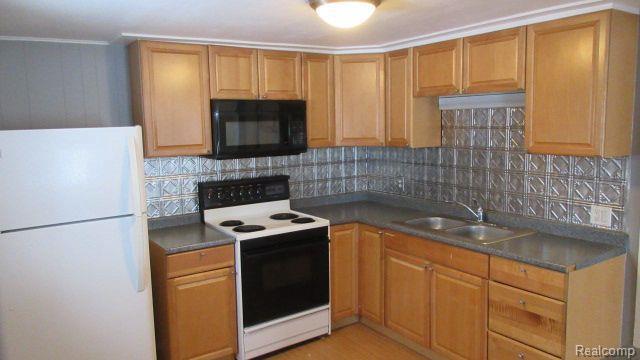 Building Photo - 301 S East St