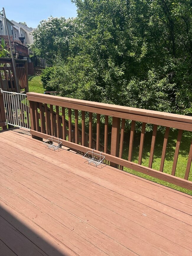 Building Photo - Potomac Chase Townhouse For Lease