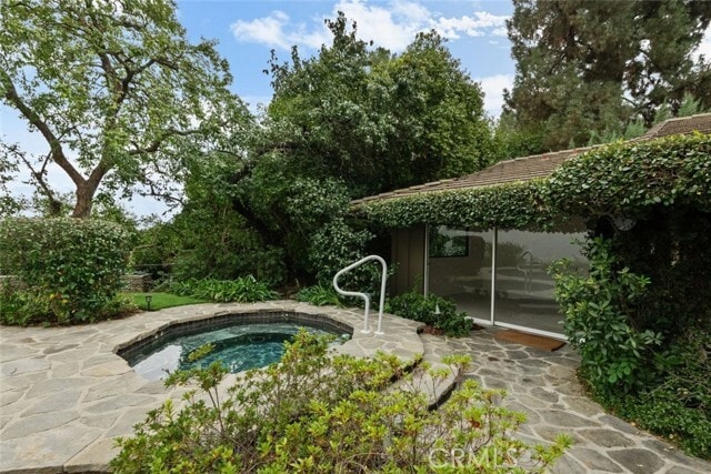 Building Photo - 1218 Flintridge Cir
