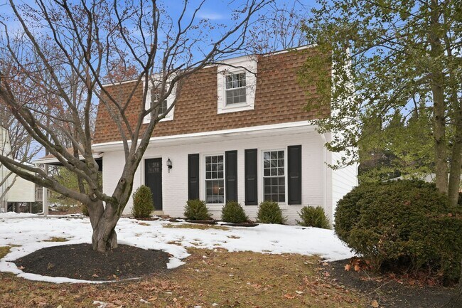 Building Photo - Updated 4BR Home with Finished Basement Minutes to Glenmont Metro!