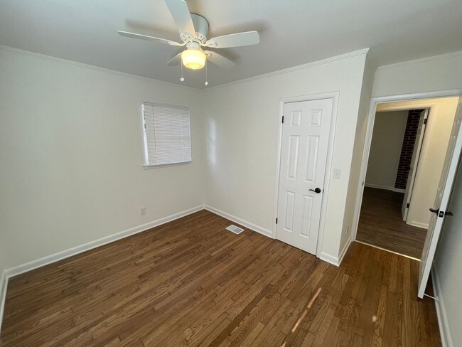 Building Photo - Updated 3/1 House in South Rome- $1,295