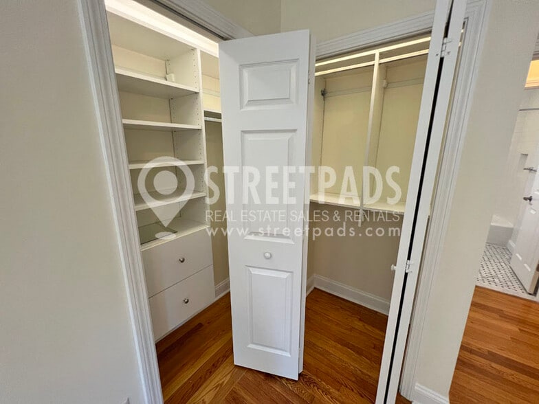 Building Photo - 1 Langdon Sq