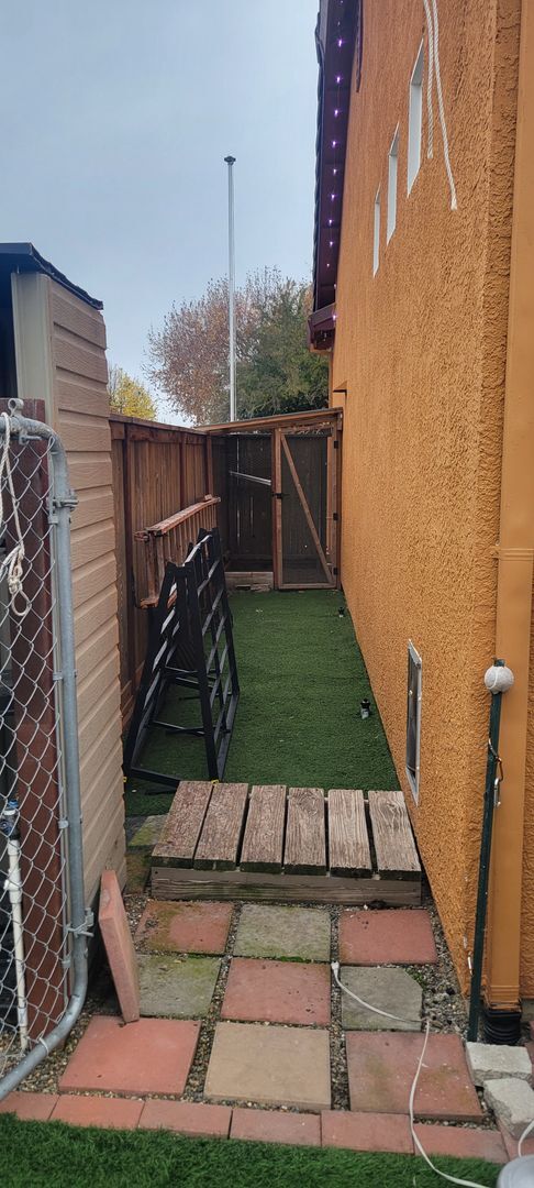 Building Photo - Your Next Home in One of Roseville’s Most Desired Neighborhoods!