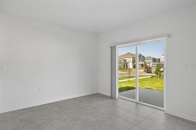 Building Photo - 4980 Worchester Dr