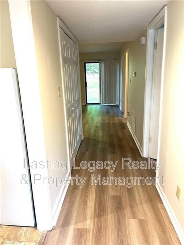 Building Photo - 212 Ridge Forest Ct