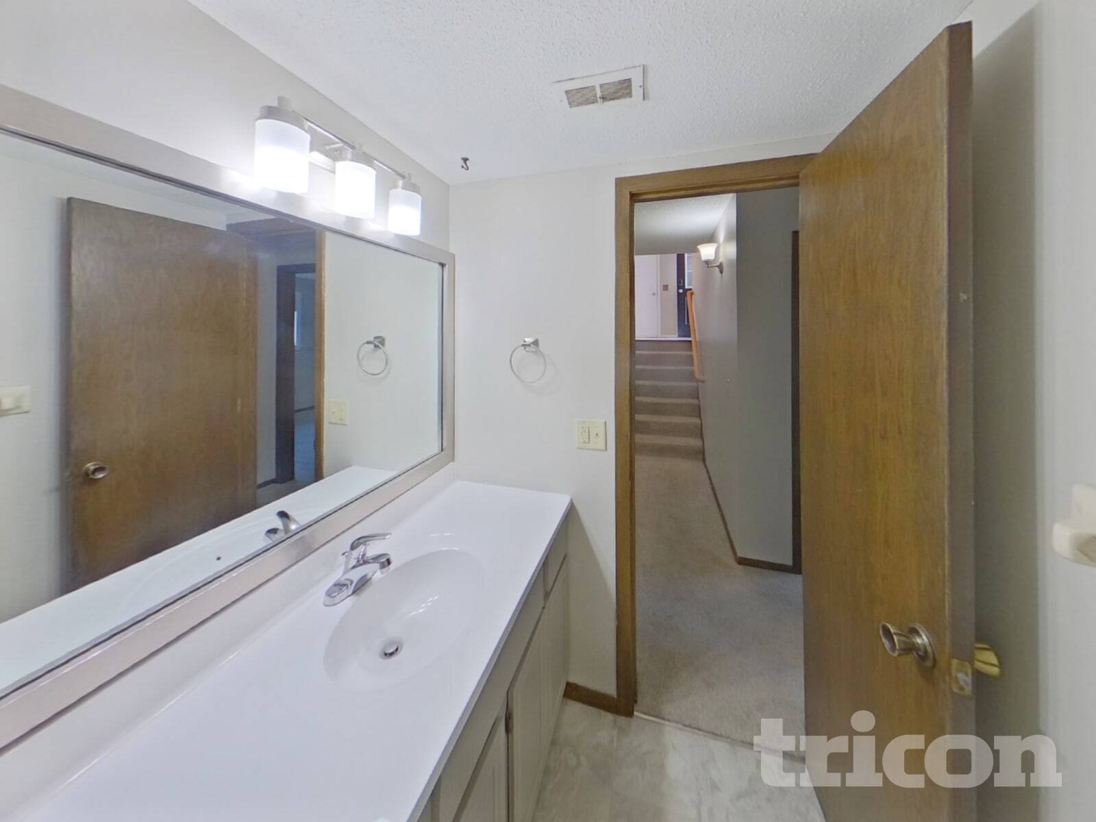 Building Photo - 1701 116th St E