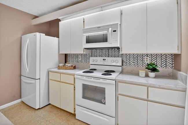 Building Photo - 413 Buttonwood Ln
