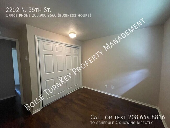 Building Photo - 2202 N 35th St
