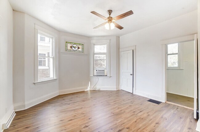 Building Photo - 2854 Shaffer Ave