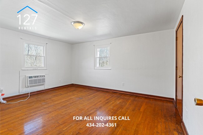 Building Photo - Comfortable & Convenient 1-Bedroom Apartment in Prime Lynchburg Location!