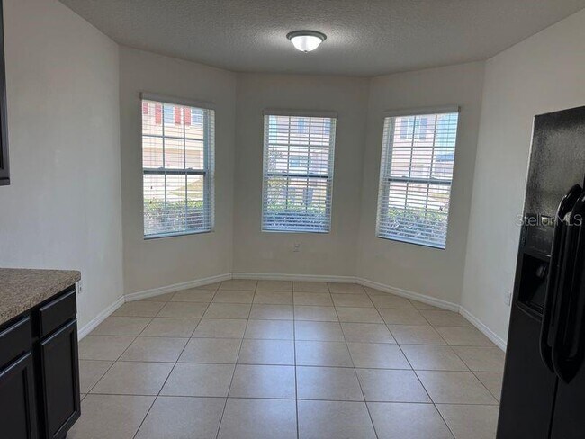Building Photo - 363 Nova Dr