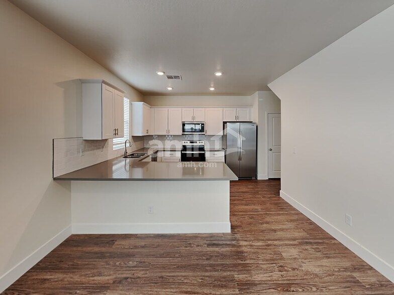 Building Photo - 21427 S 231st Way